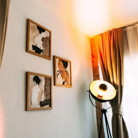 Appartement Alpina Four - Charming Prime Location